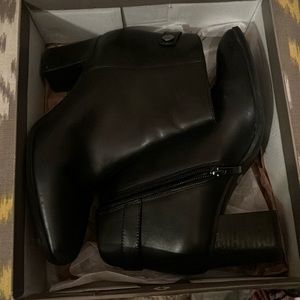 Franco Sarto, Ilaria Black Sy ankle boots 7.5